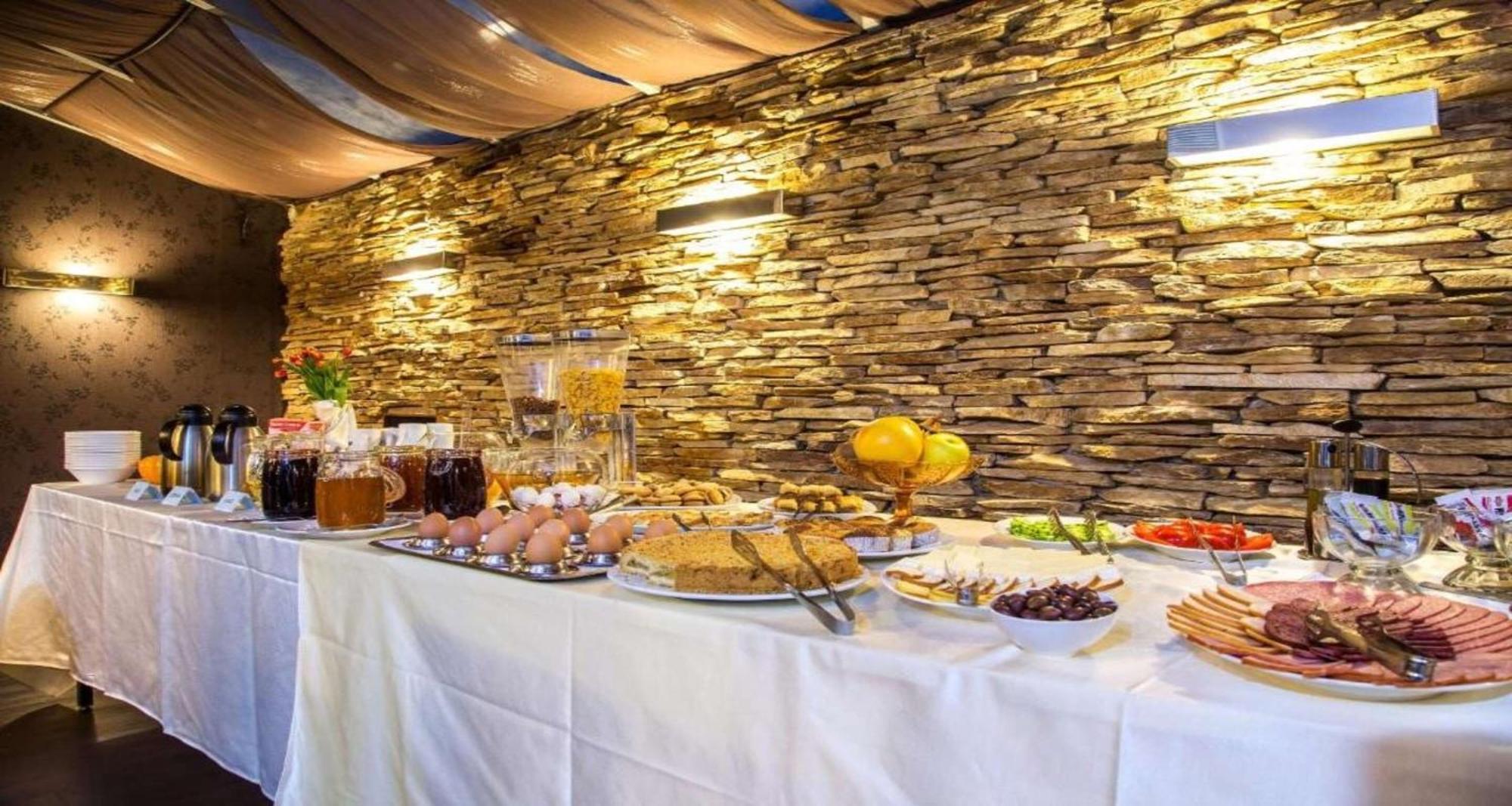 Art Plaza Hotel Софія Екстер'єр фото